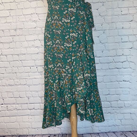 Max Studio High-Low Dress - Picture 3 of 6